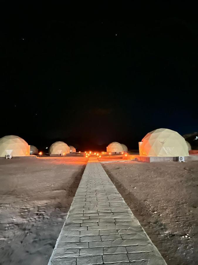 Amanda Luxury Camp Hotel Wadi Rum Bagian luar foto