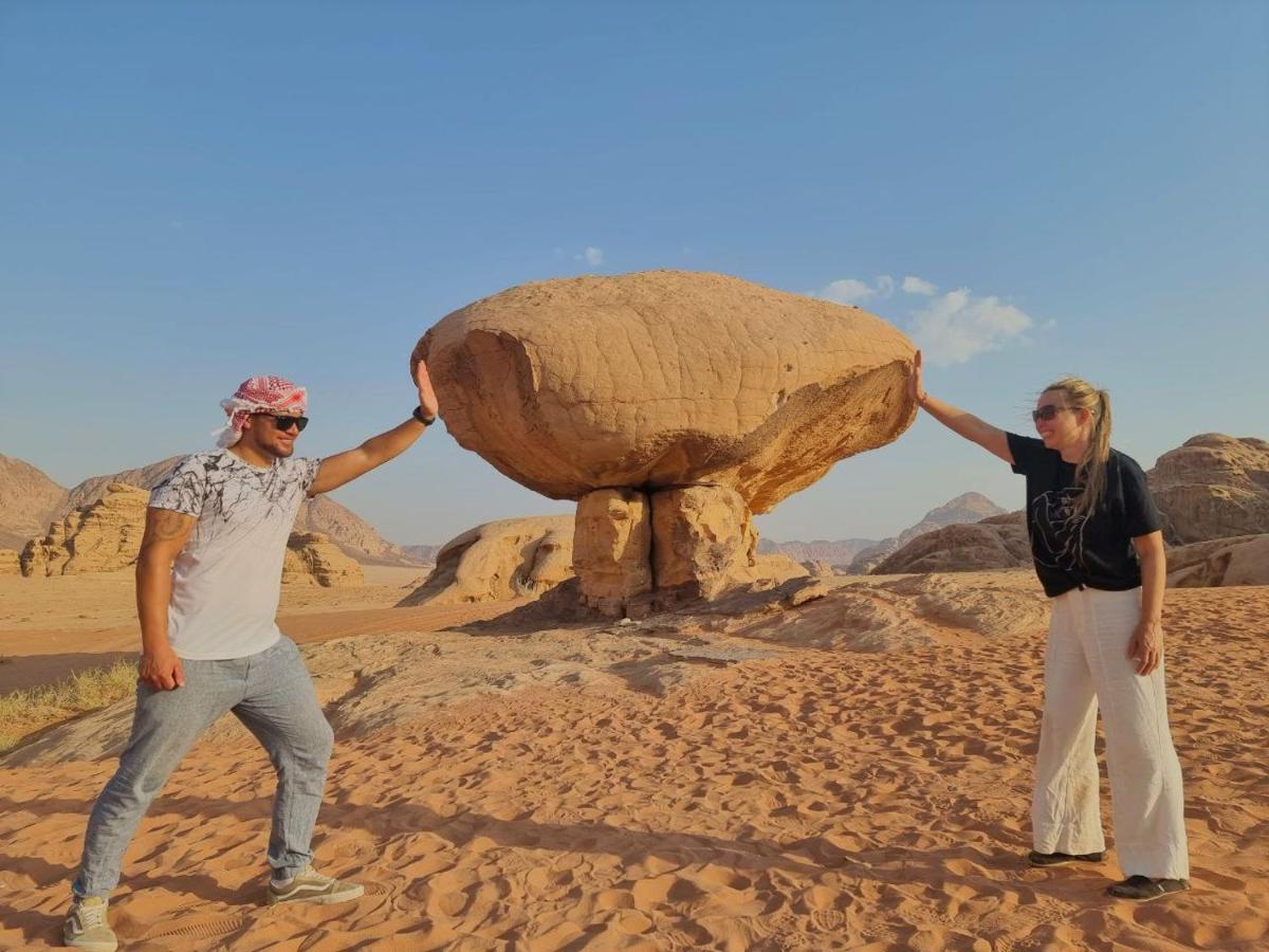 Amanda Luxury Camp Hotel Wadi Rum Bagian luar foto