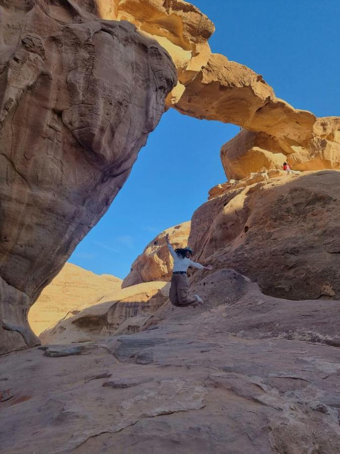 Amanda Luxury Camp Hotel Wadi Rum Bagian luar foto