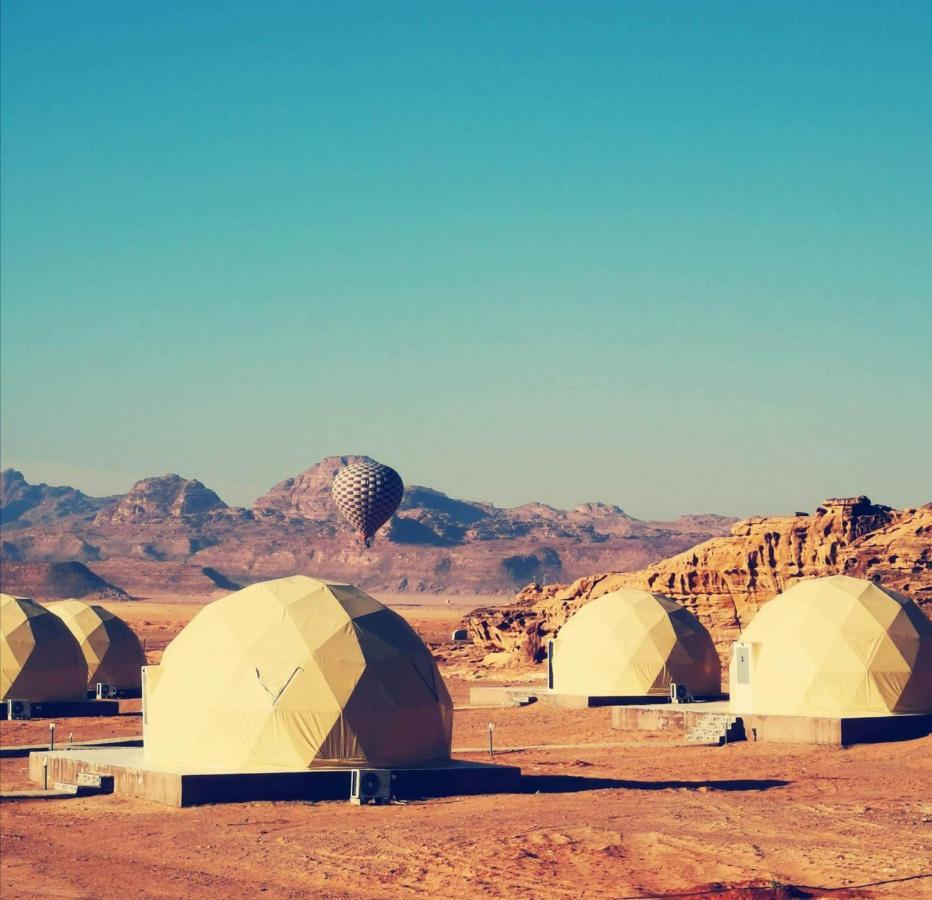 Amanda Luxury Camp Hotel Wadi Rum Bagian luar foto